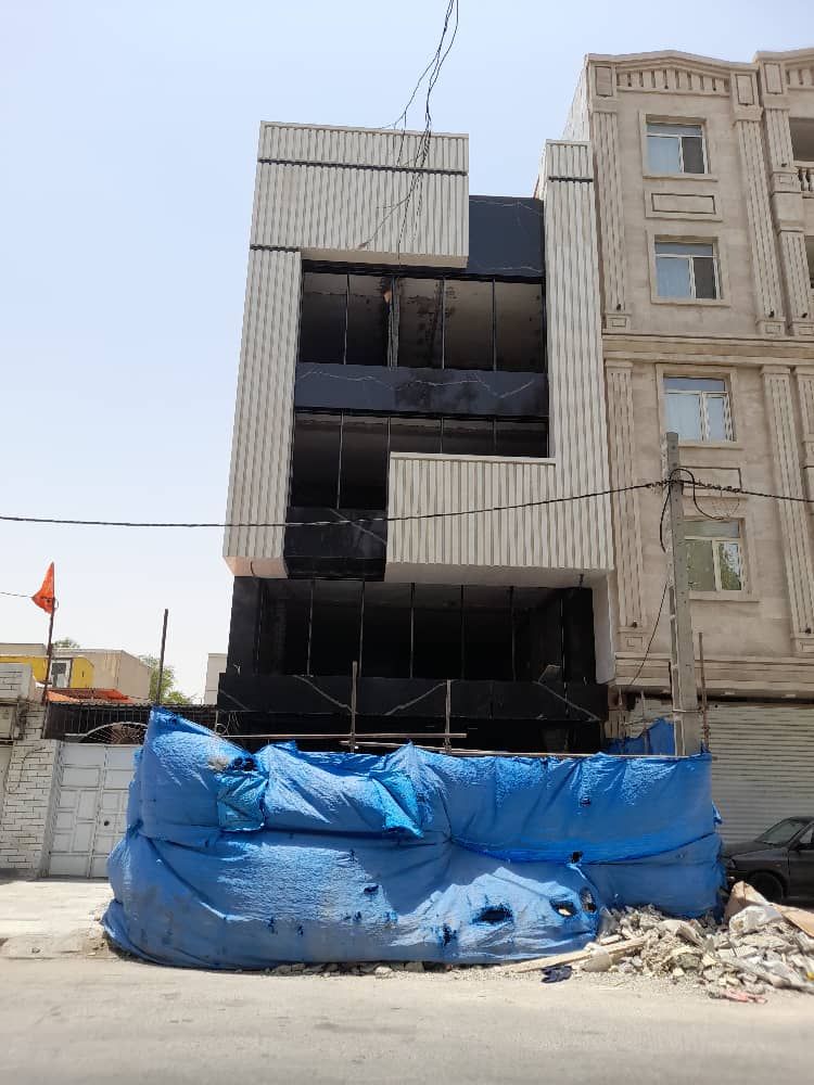 اجرای کرتن وال مدرن با جزئیات خاص